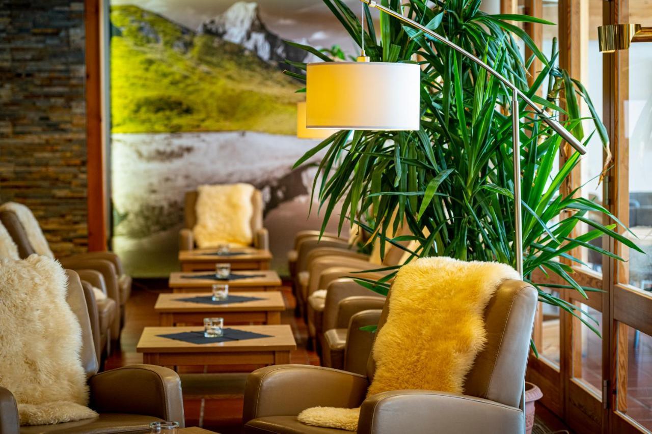 Gastein: Alpine Thermal & Summer Mountain Access Hotel