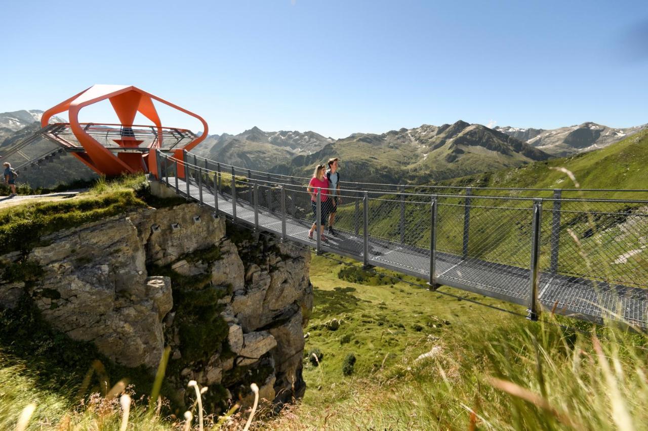 Gastein: Alpine Thermal & Summer Mountain Access Hotel Bad Hofgastein