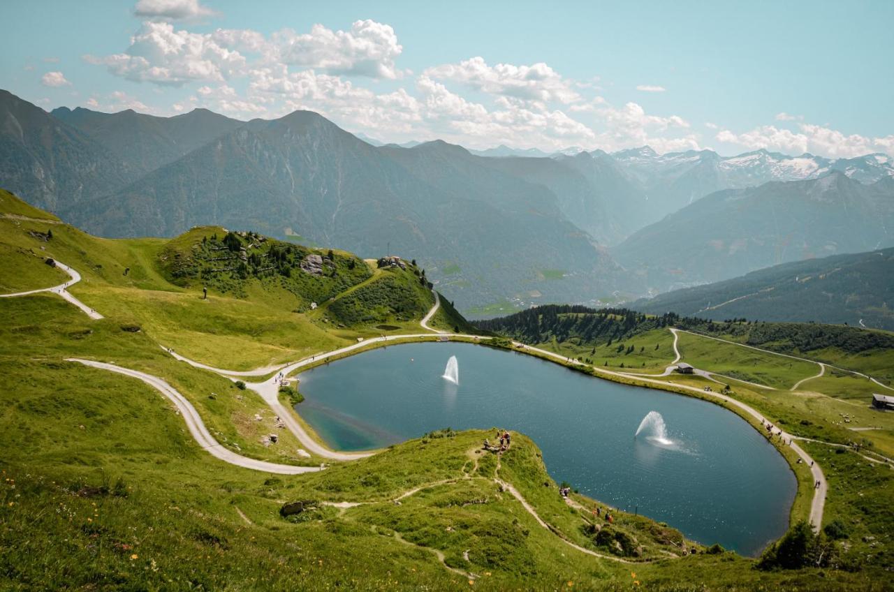 Hotel Gastein: Alpine Thermal & Summer Mountain Access